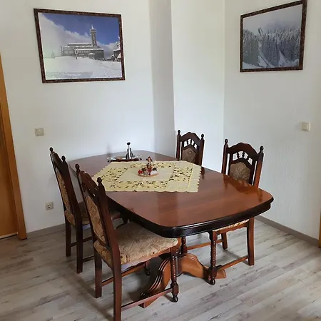 아파트 Kleiner Saal